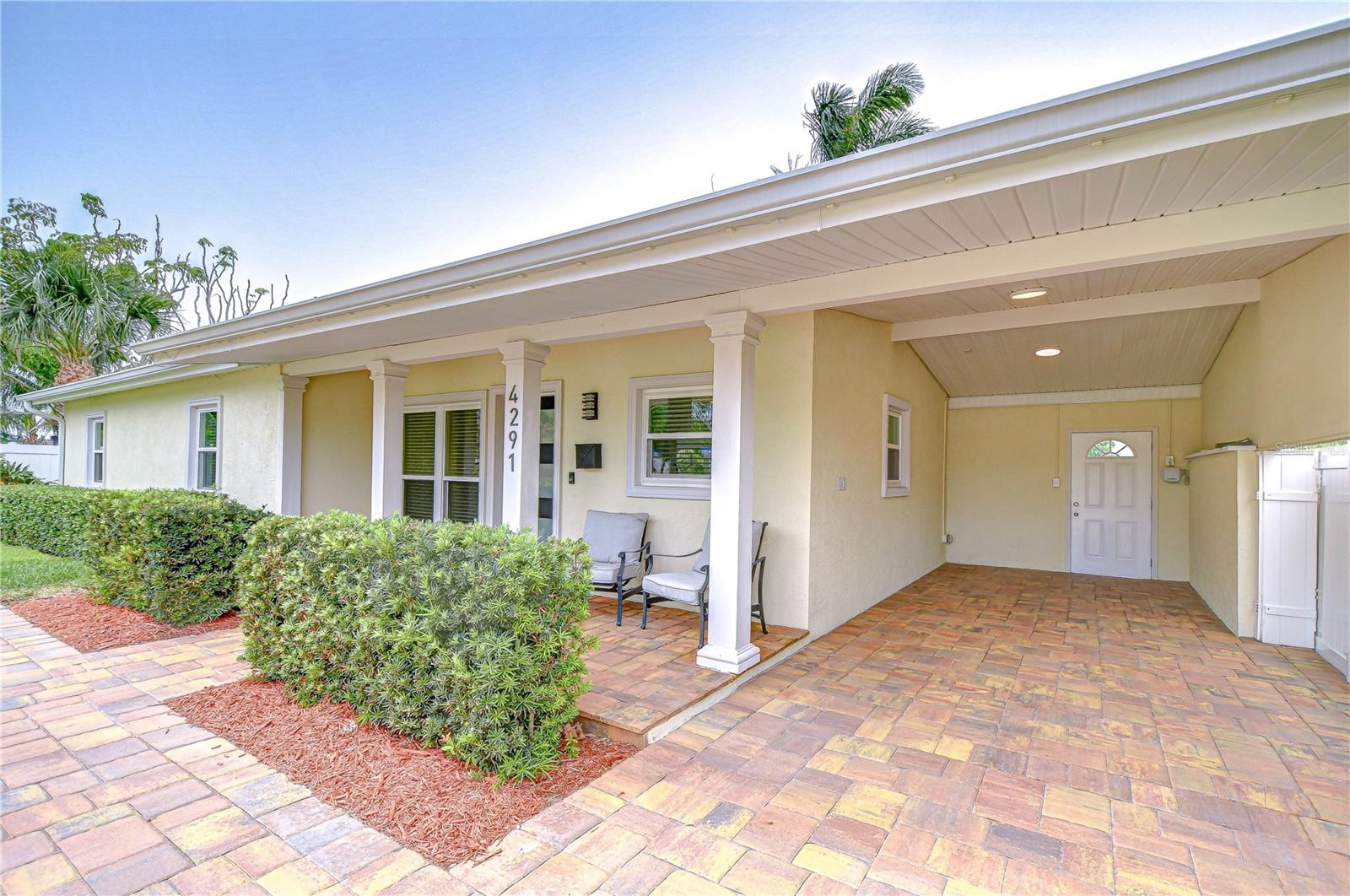 Image 6 of 31 For 4291 Neptune Drive Se
