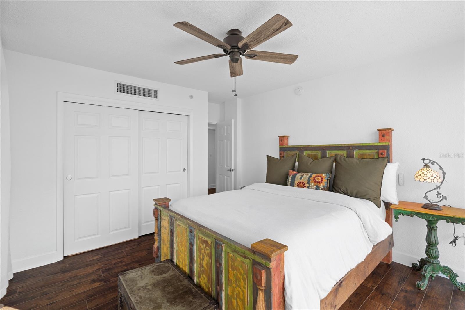 Image 13 of 34 For 470 3rd Street S 602