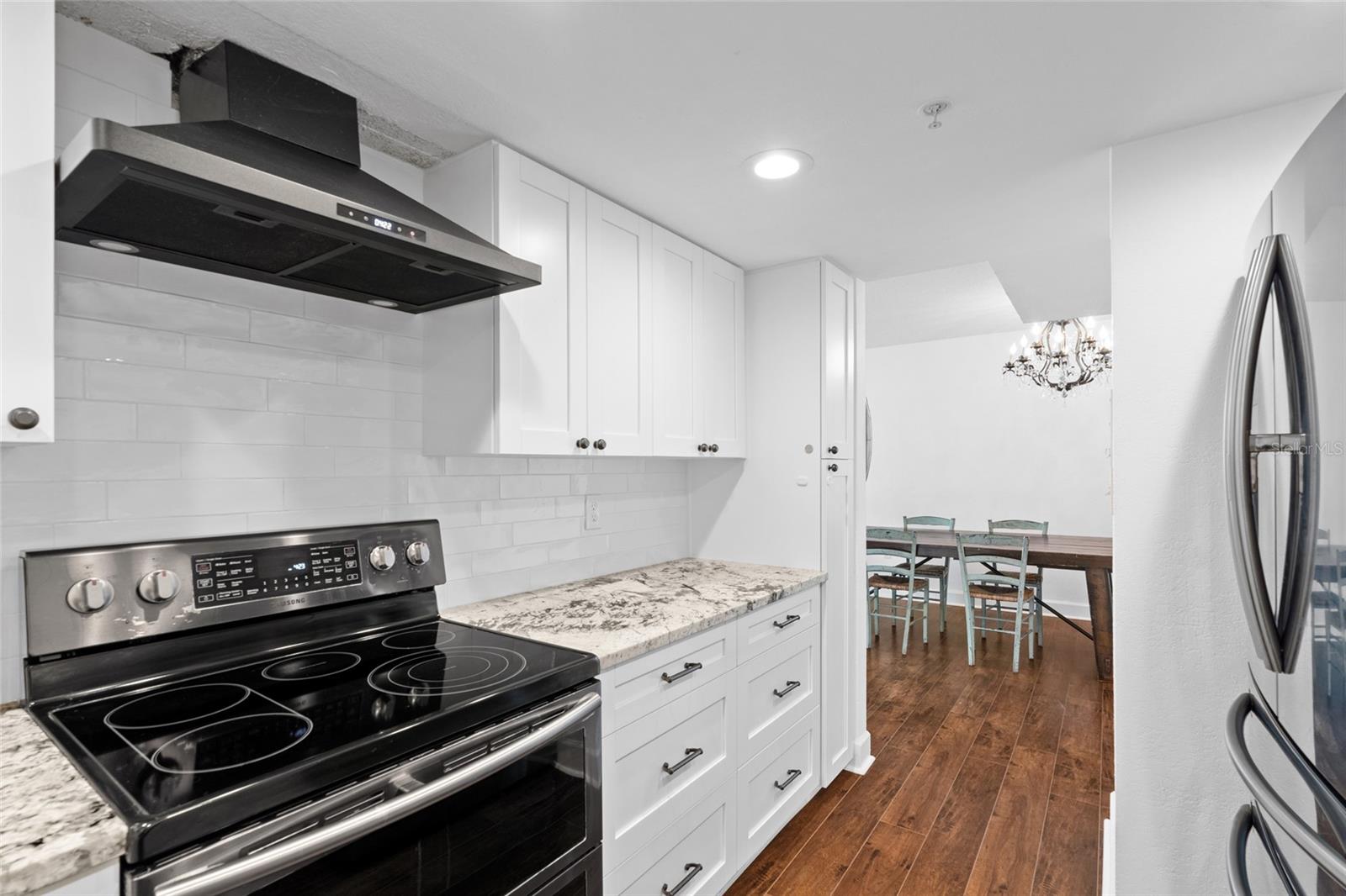 Image 17 of 34 For 470 3rd Street S 602
