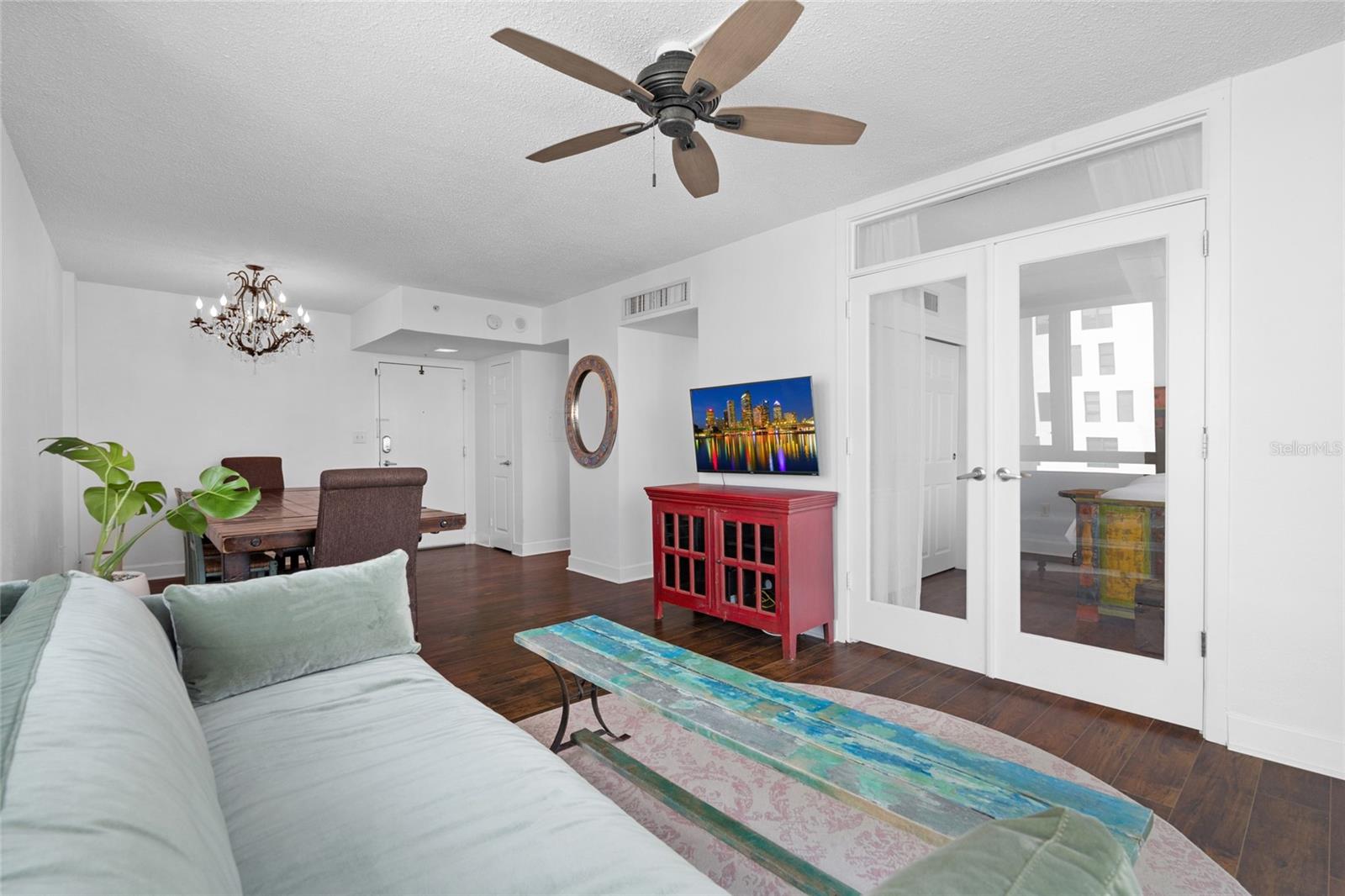 Image 8 of 34 For 470 3rd Street S 602