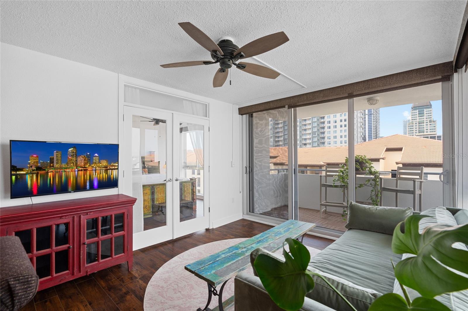 Image 9 of 34 For 470 3rd Street S 602