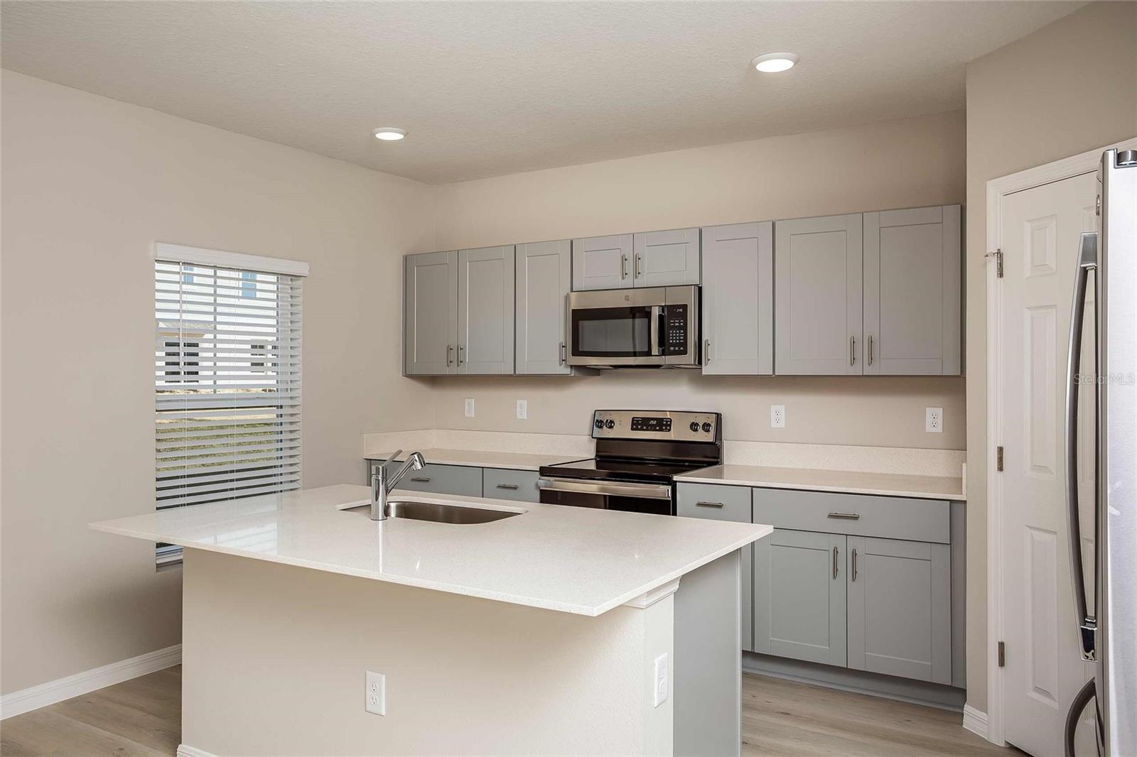 Image 4 of 20 For 1205 Tidal Street