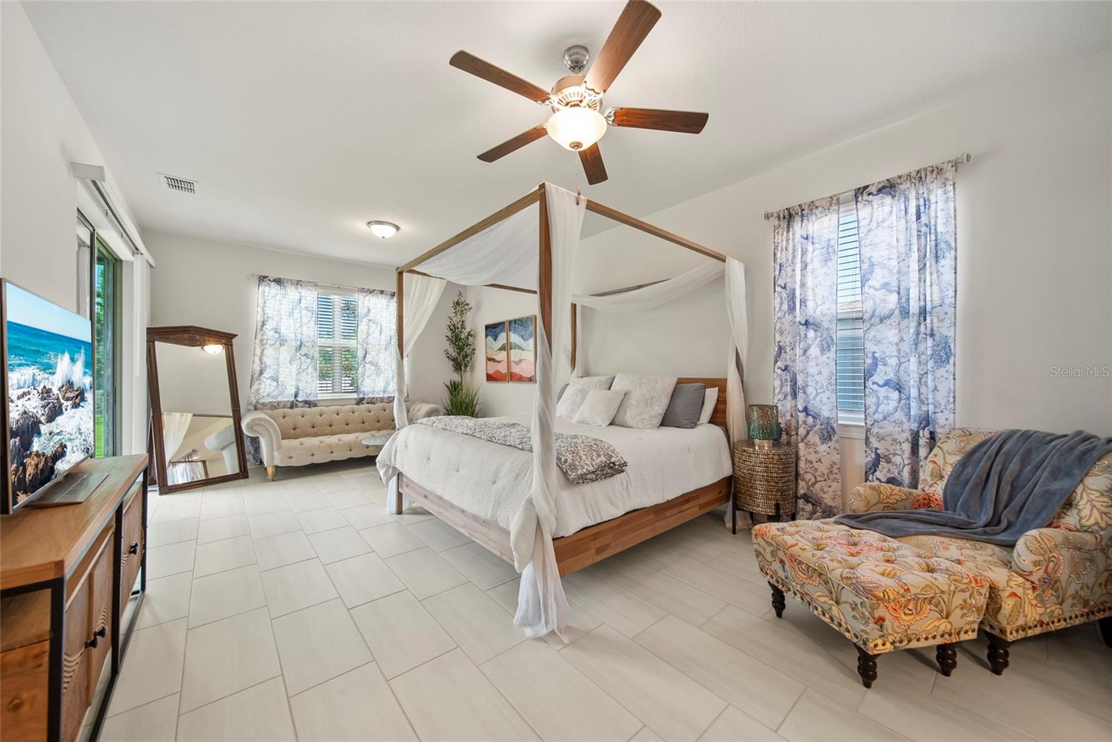 Listing photo id 8 for 31643 Colada Drift Way