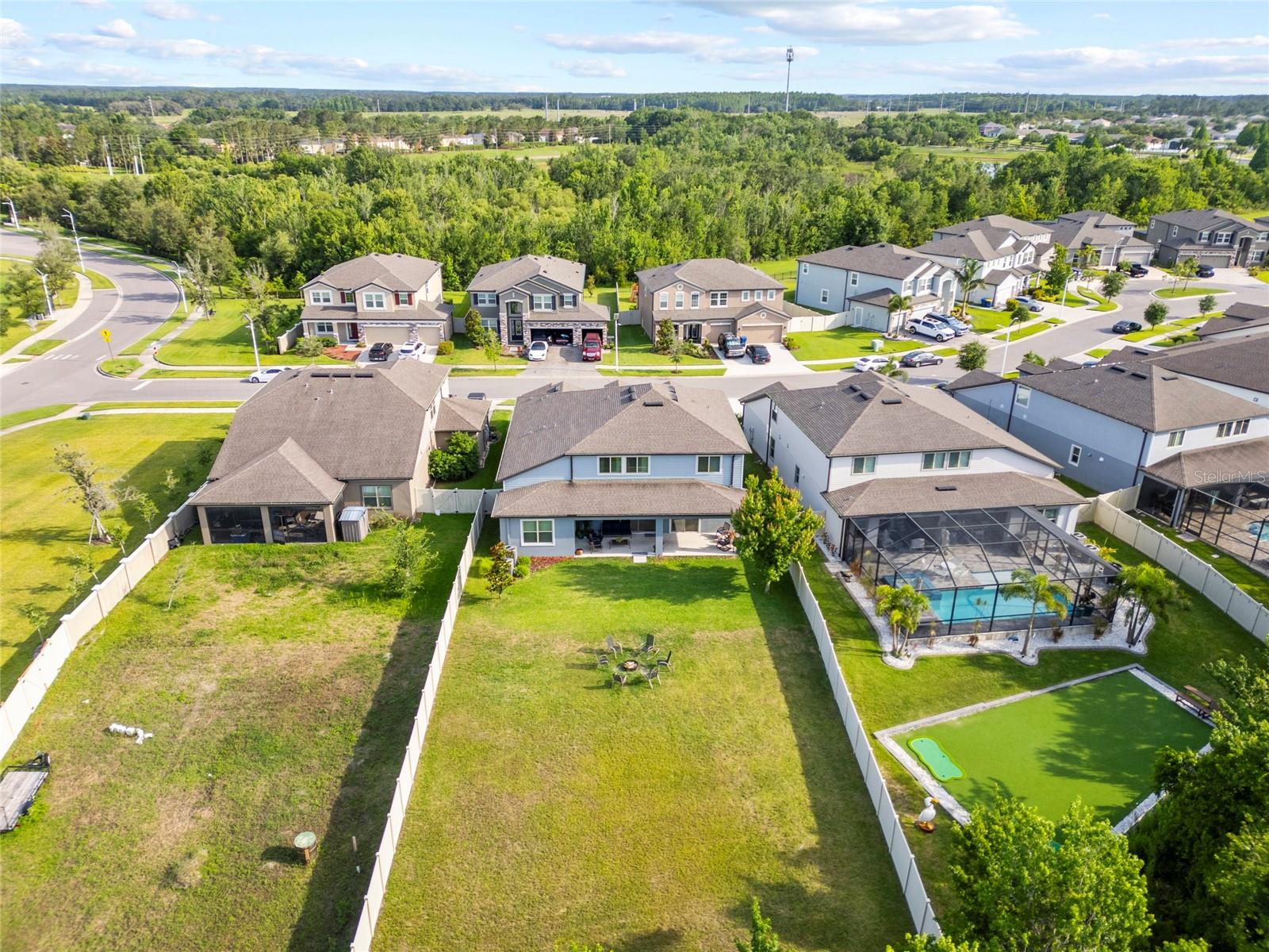 Listing photo id 25 for 31643 Colada Drift Way