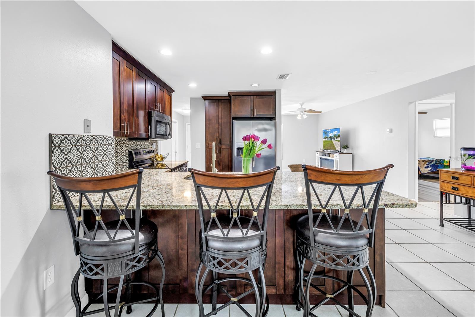 Image 12 of 27 For 2270 Amherst Avenue