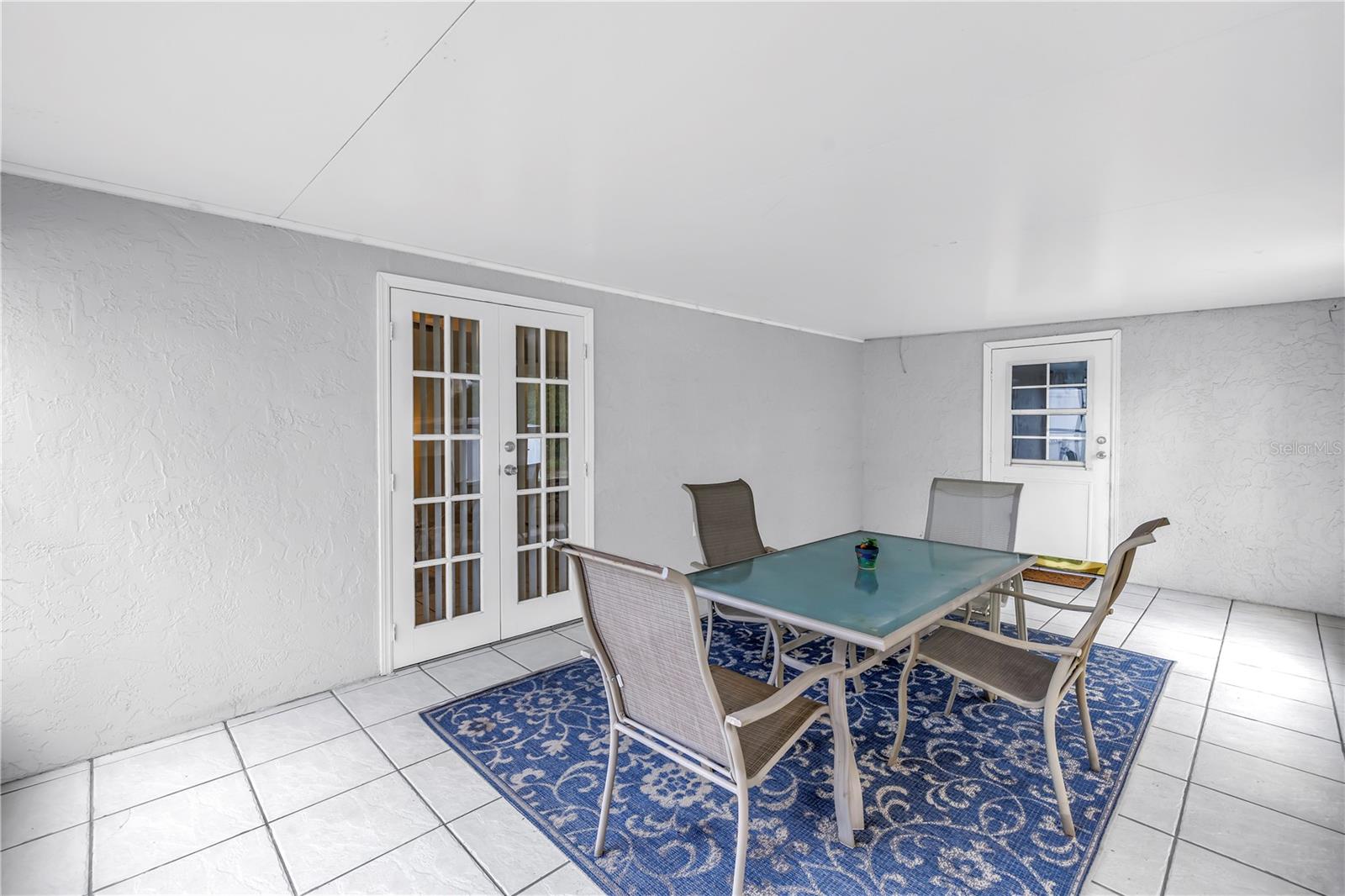 Image 17 of 27 For 2270 Amherst Avenue