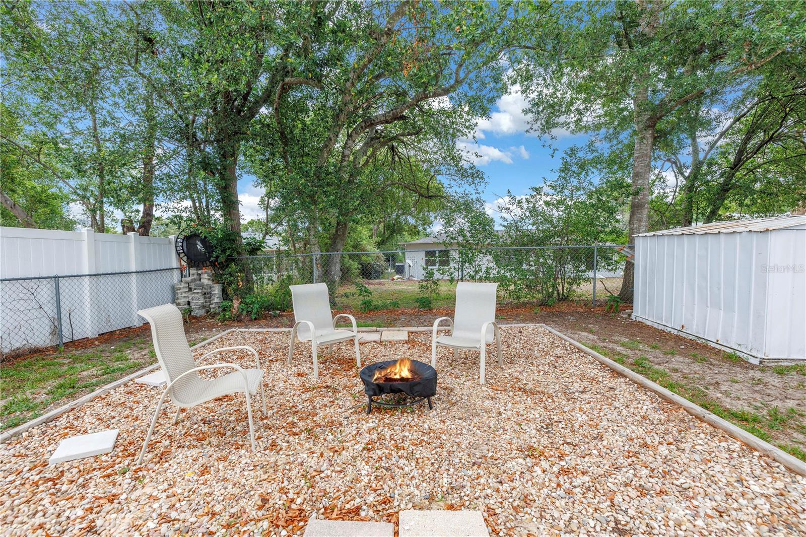Image 22 of 27 For 2270 Amherst Avenue