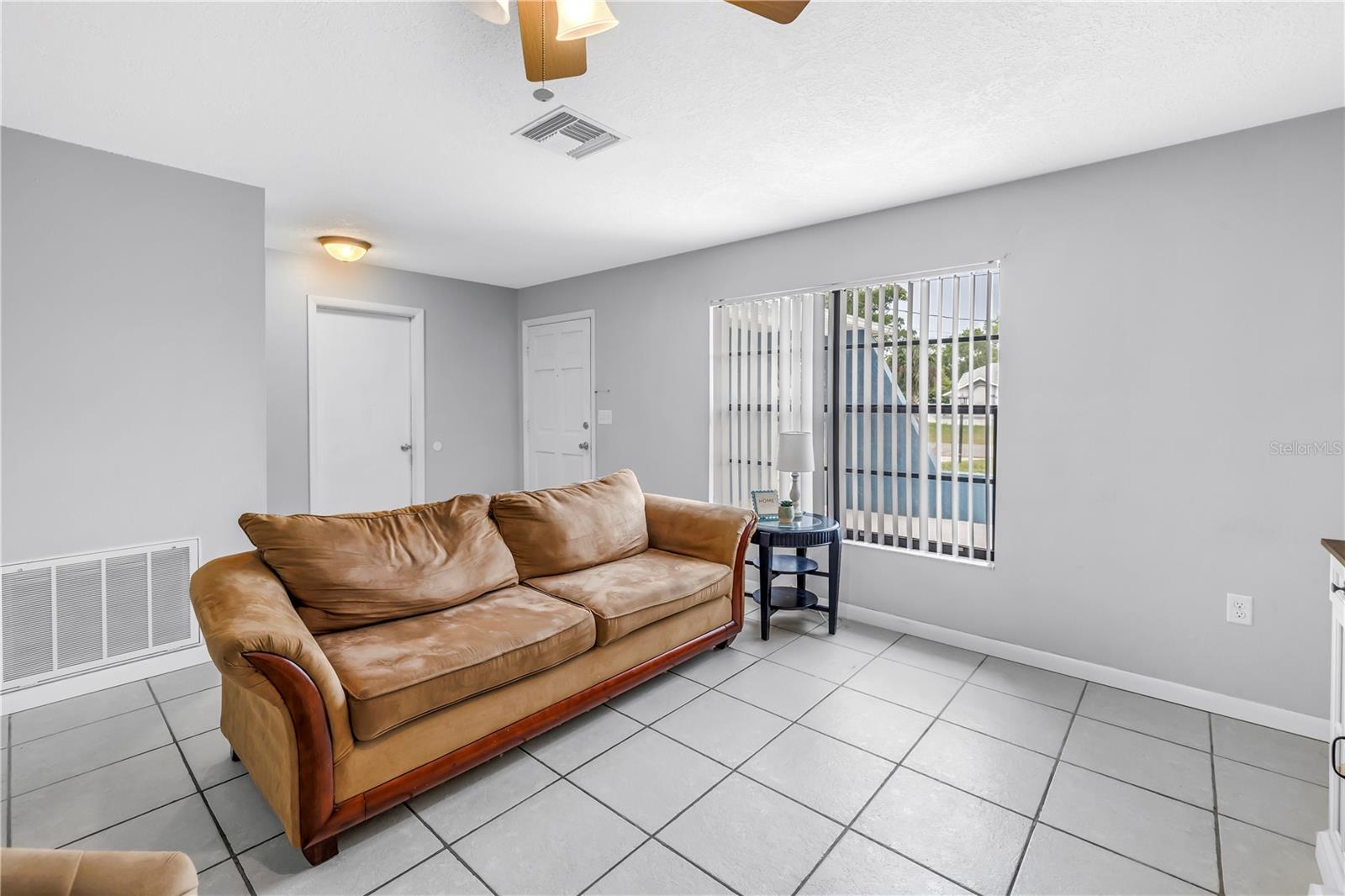 Image 9 of 27 For 2270 Amherst Avenue