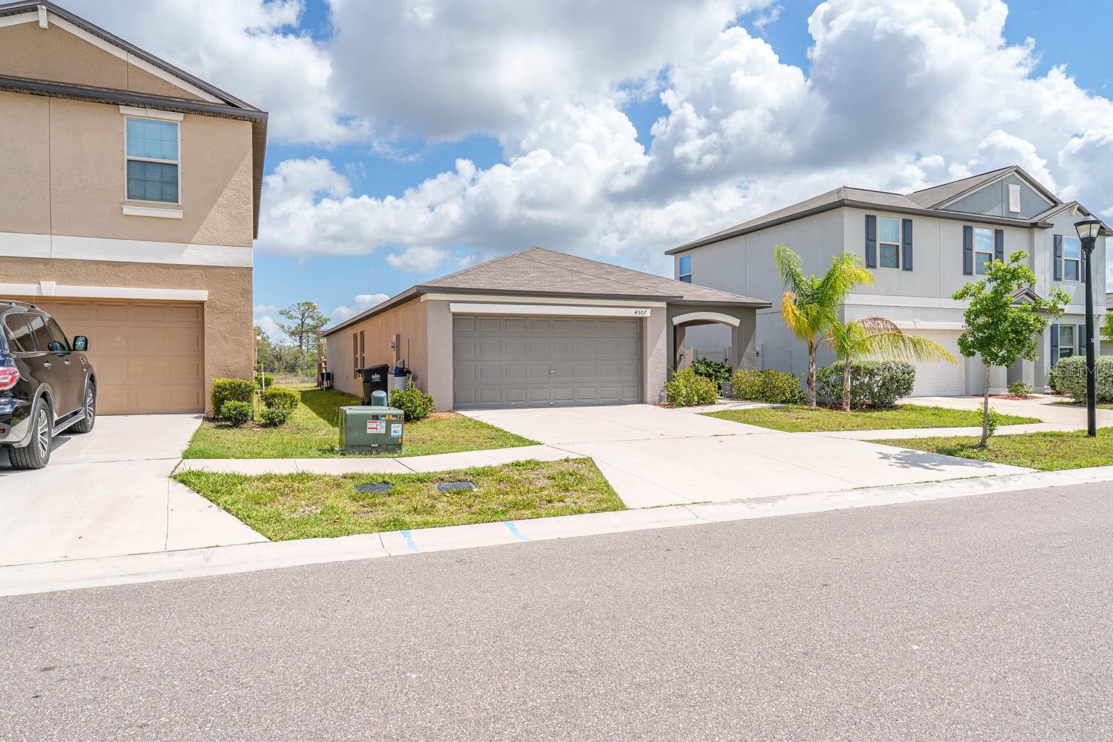 Image 2 of 42 For 4507 Eternal Prince Drive