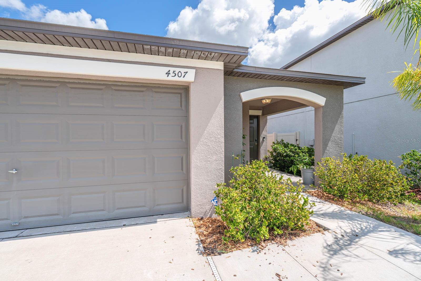 Image 5 of 42 For 4507 Eternal Prince Drive