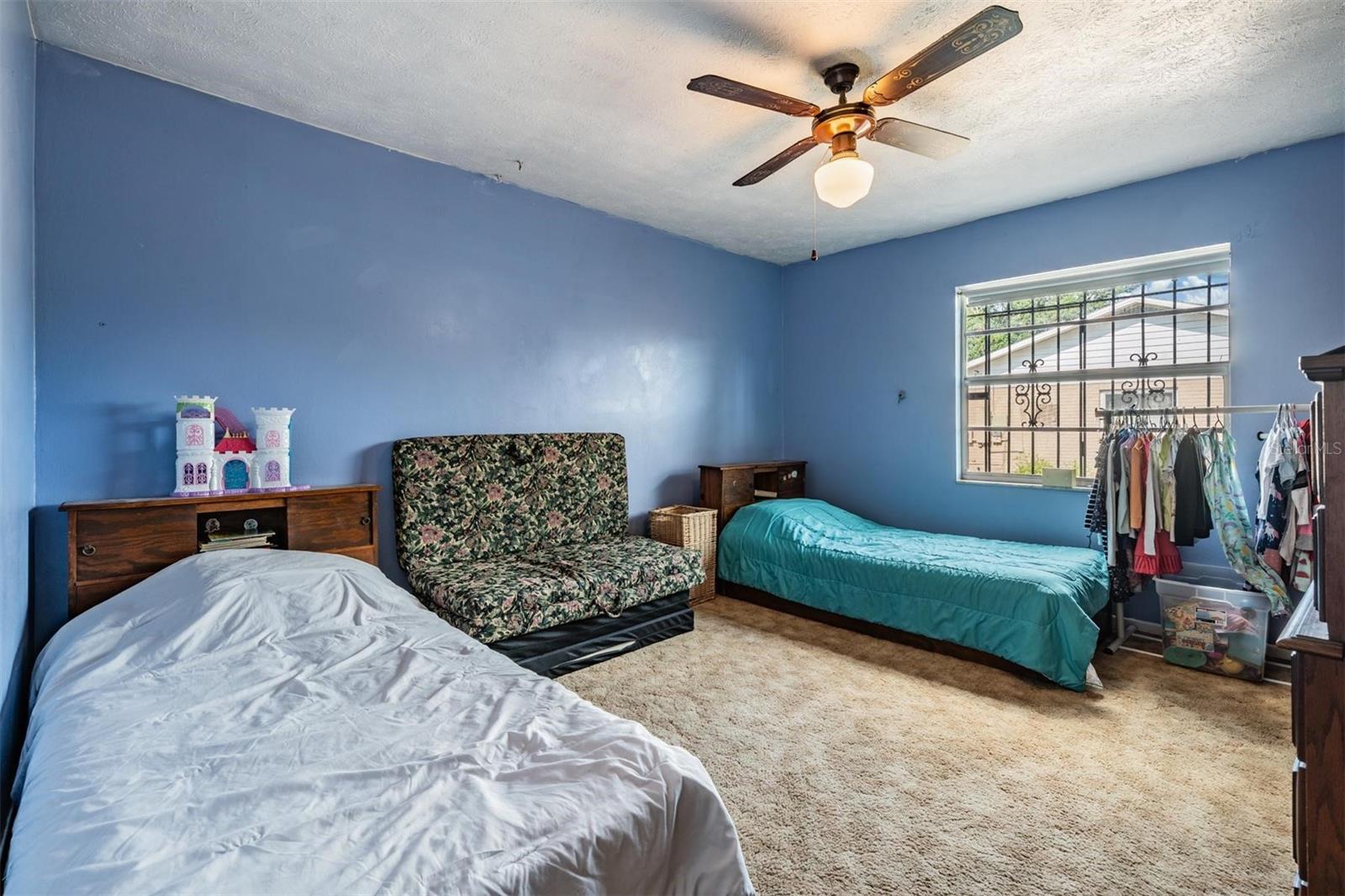 Listing photo id 10 for 414 Cactus Circle