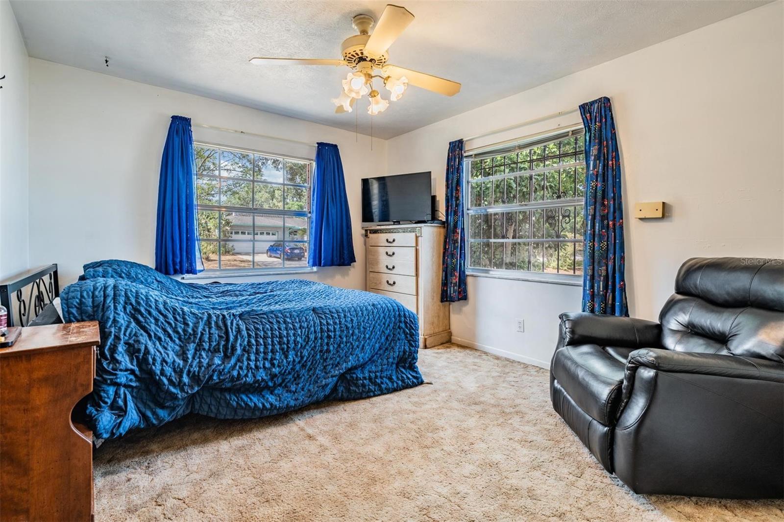 Listing photo id 13 for 414 Cactus Circle