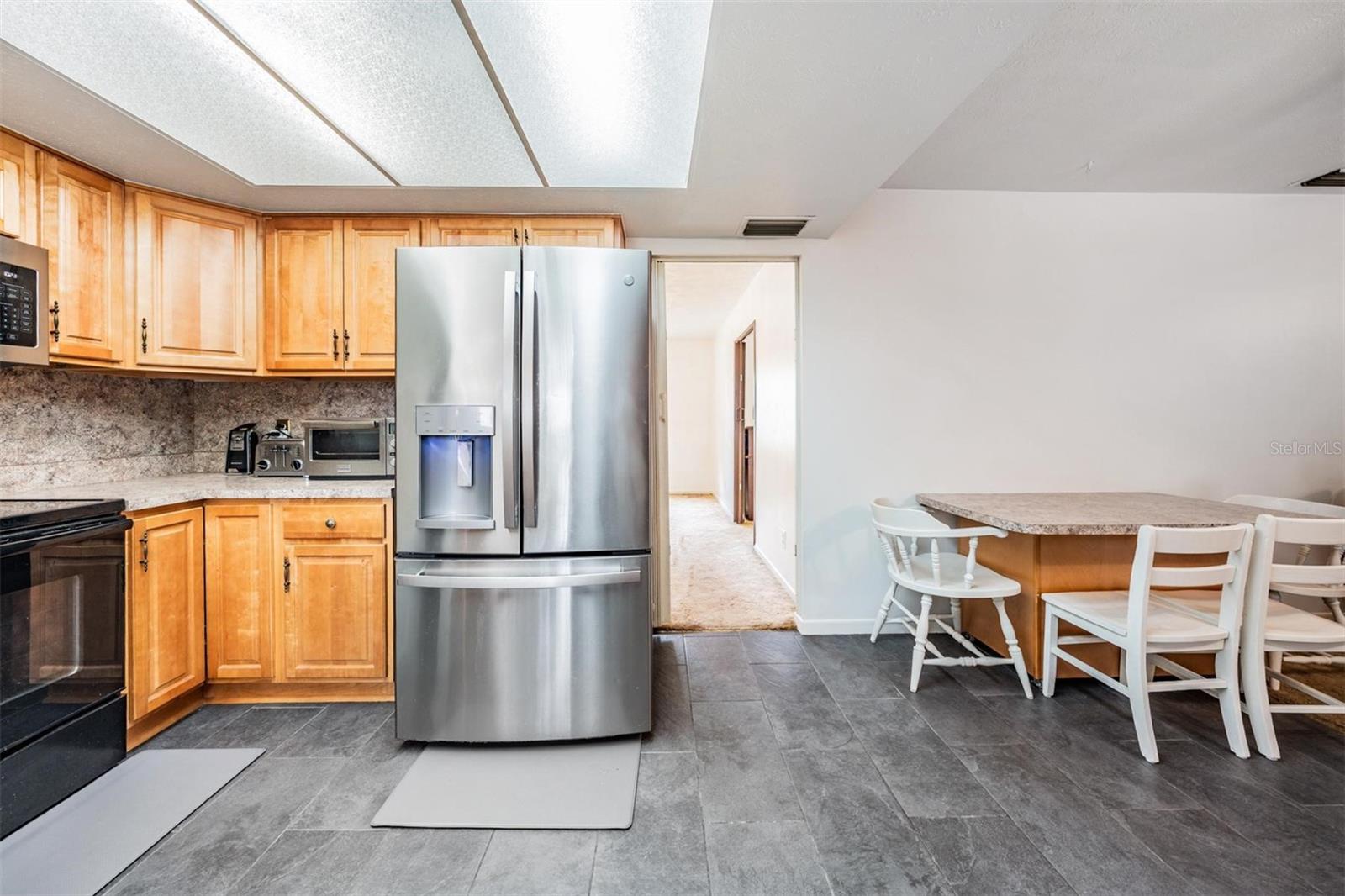 Listing photo id 4 for 414 Cactus Circle