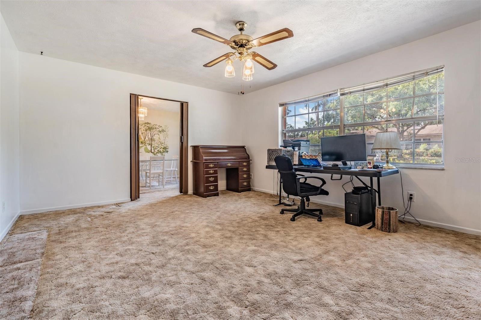 Listing photo id 6 for 414 Cactus Circle