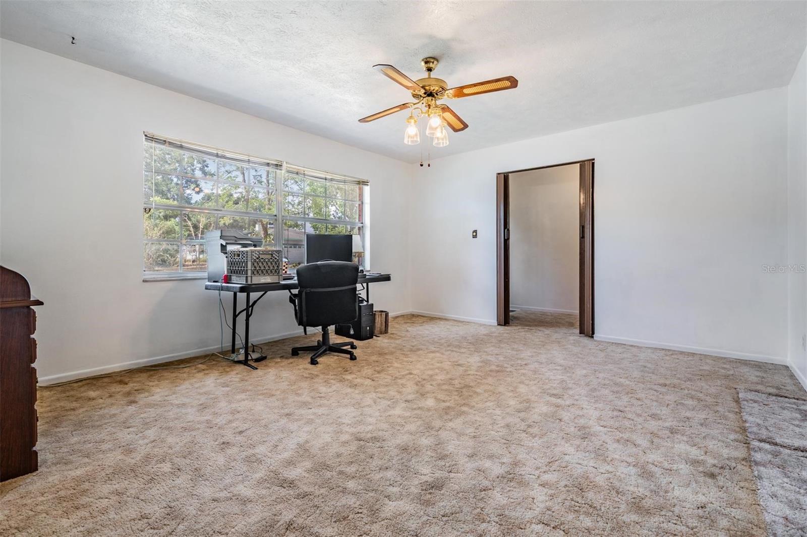Listing photo id 7 for 414 Cactus Circle
