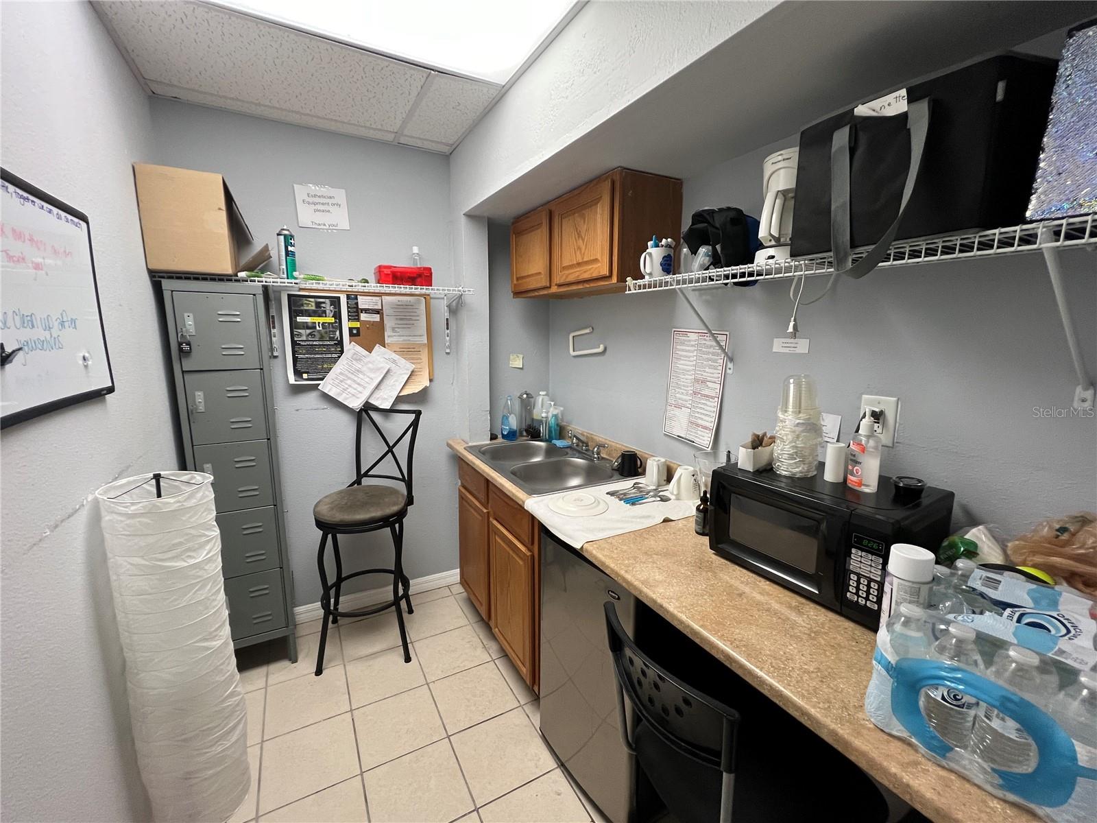 Listing photo id 12 for 2108 Kennedy Boulevard
