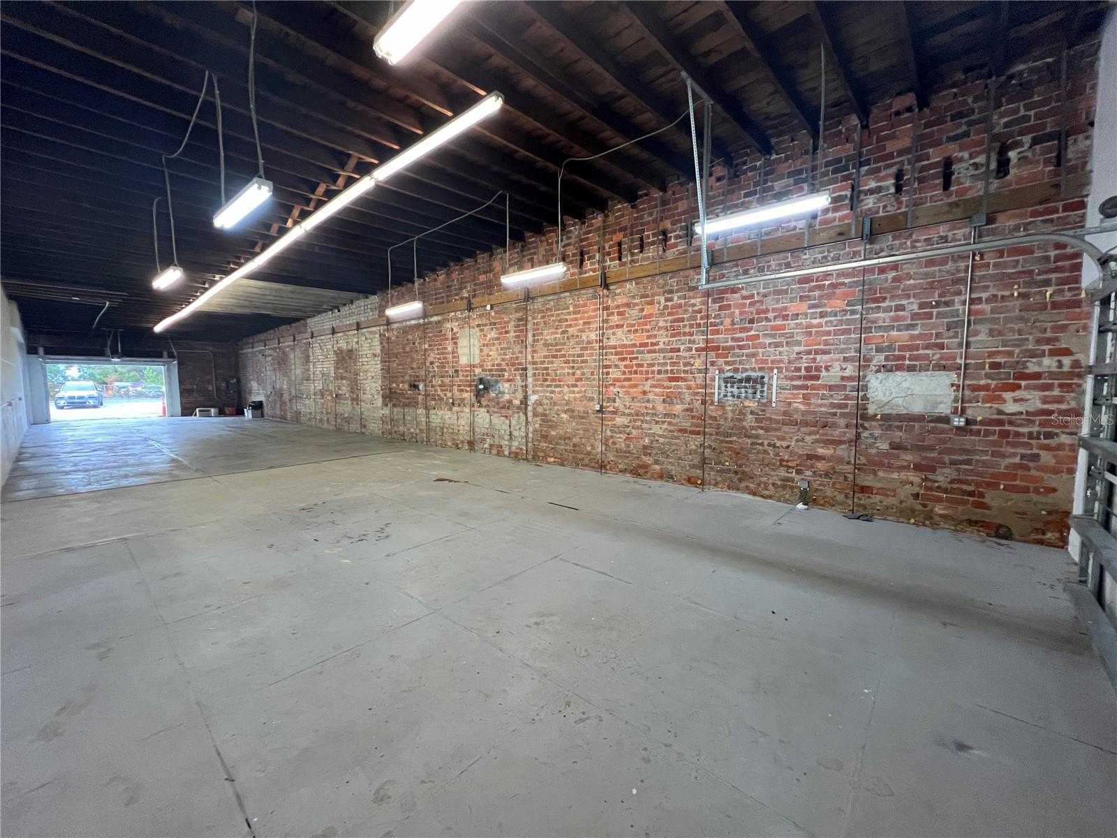 Listing photo id 15 for 2108 Kennedy Boulevard