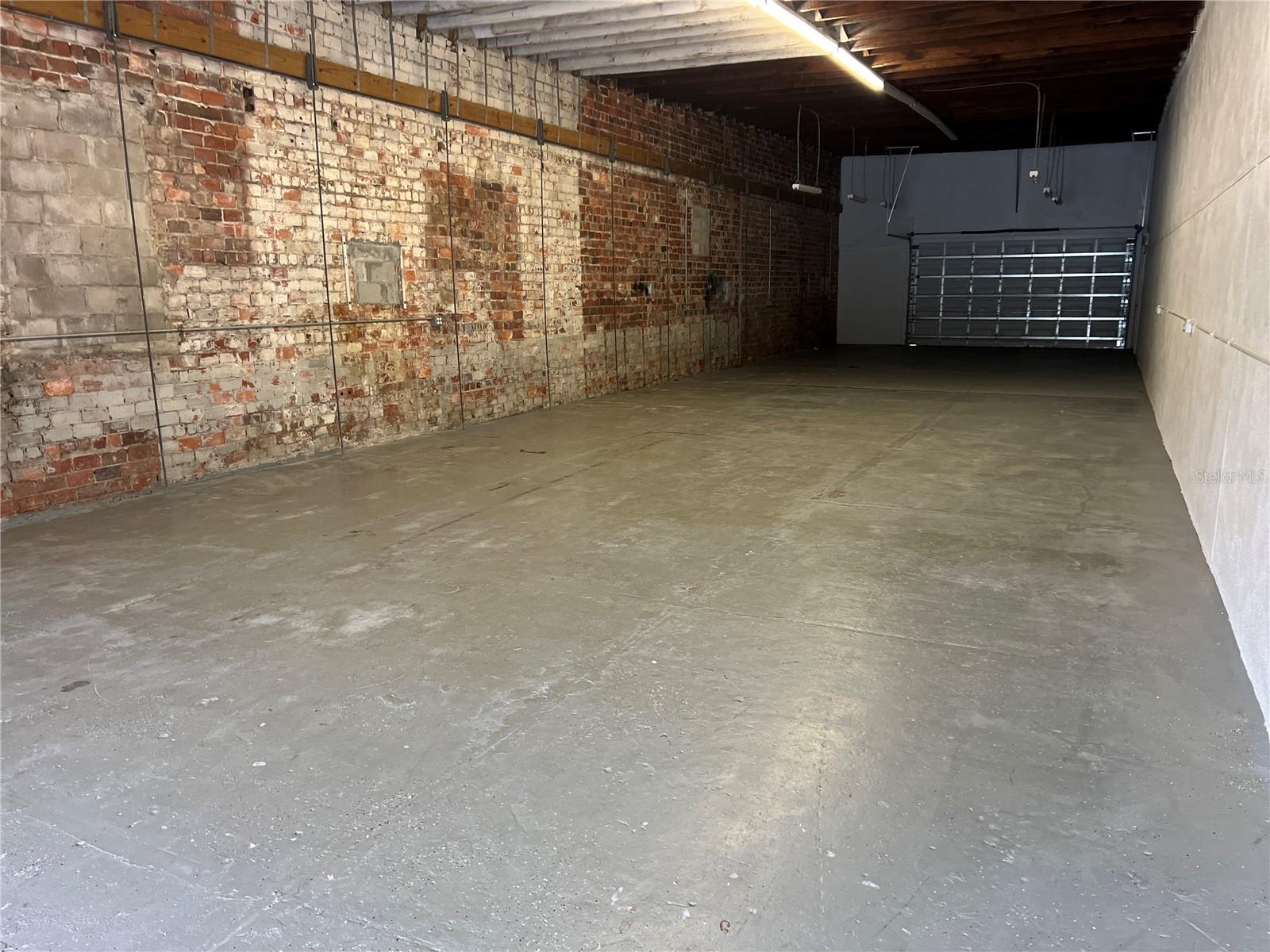 Listing photo id 19 for 2108 Kennedy Boulevard
