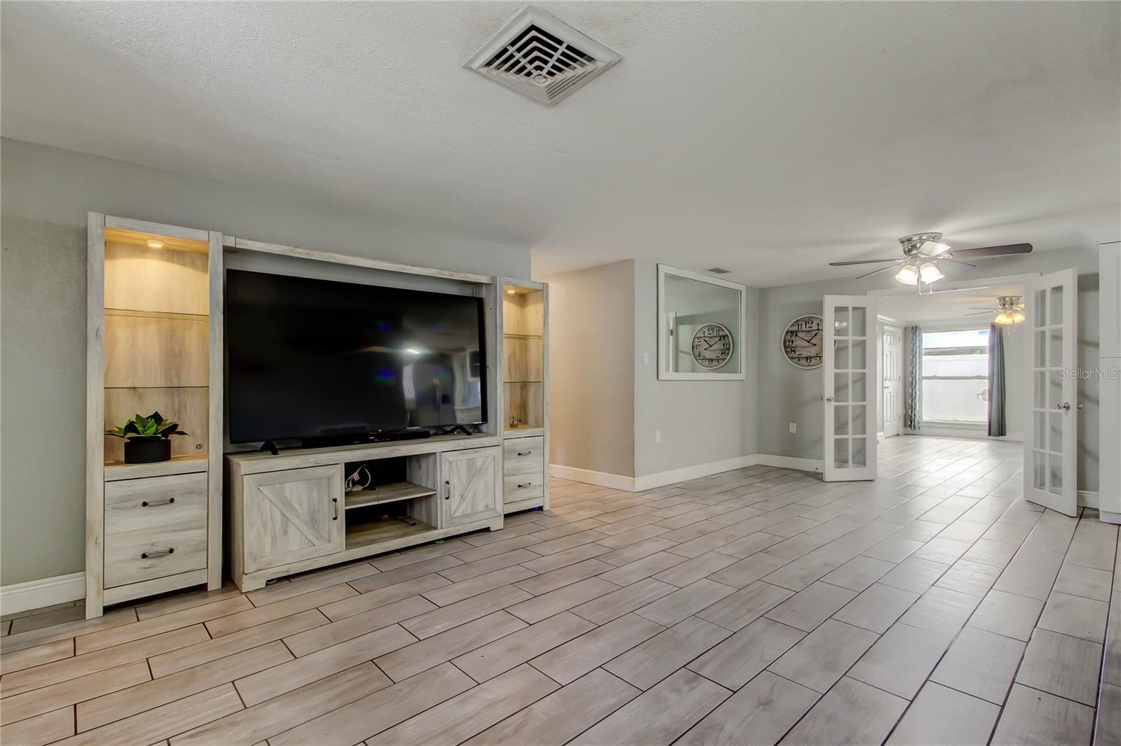 Image 3 of 14 For 9120 Lunar Lane