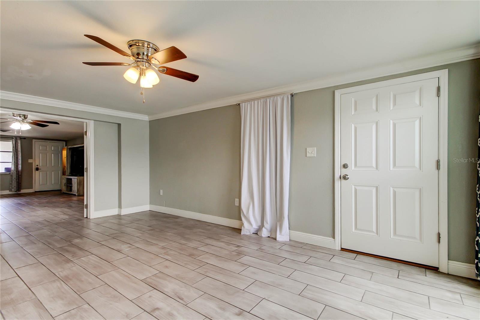 Image 6 of 14 For 9120 Lunar Lane