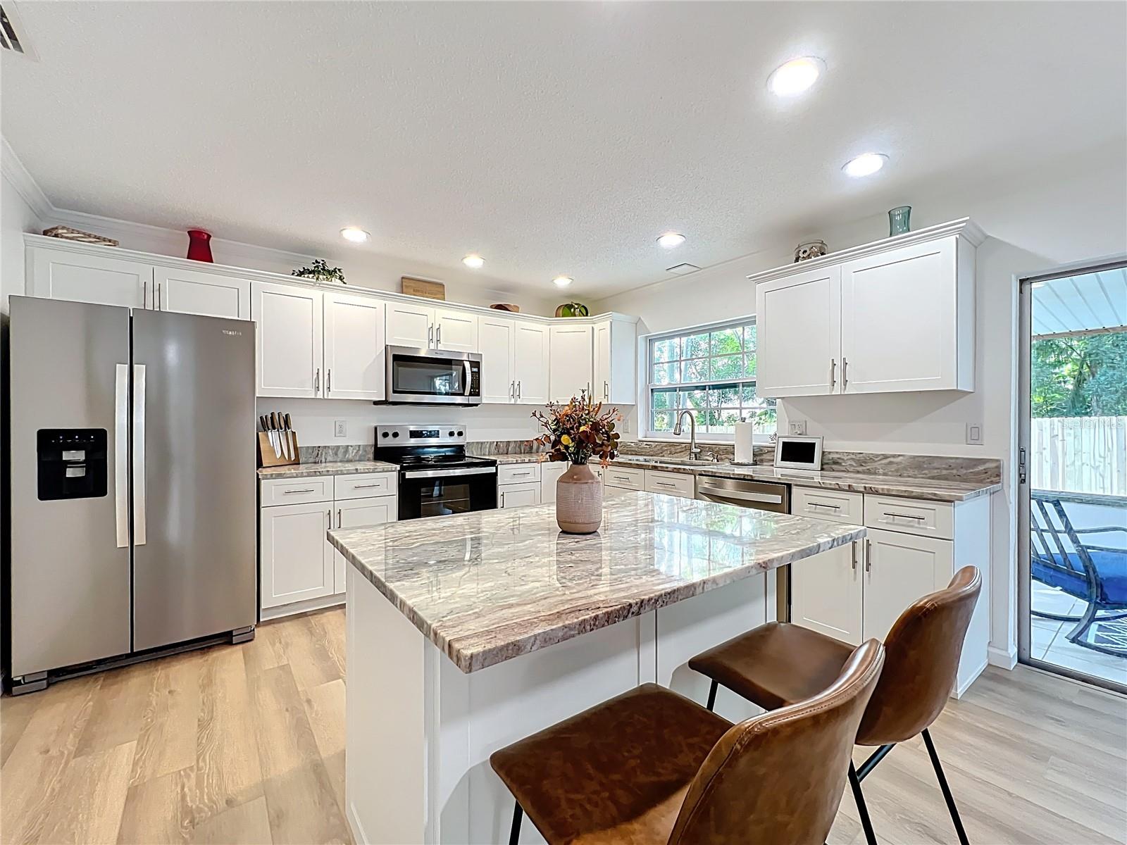 Image 10 of 29 For 6521 Cedarbrook Drive S