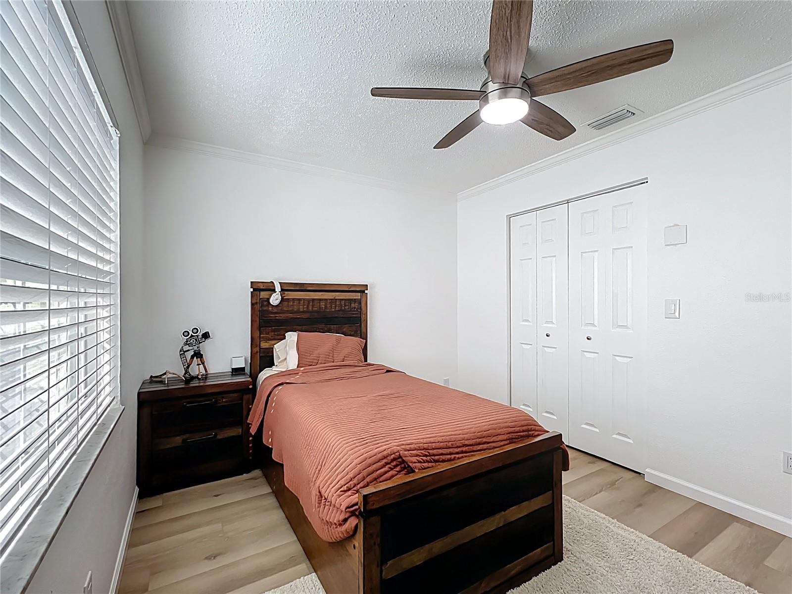 Image 19 of 29 For 6521 Cedarbrook Drive S