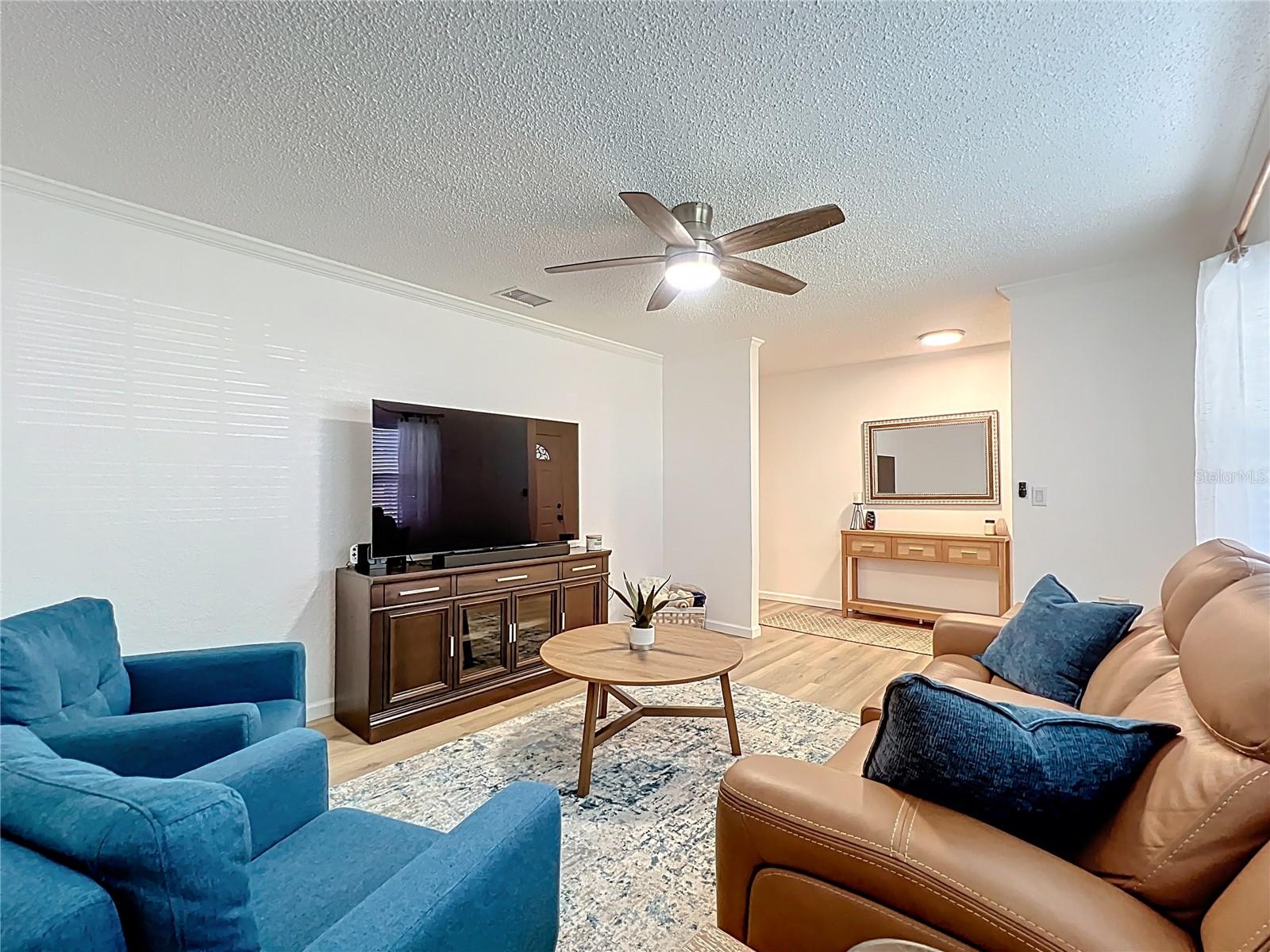 Image 6 of 29 For 6521 Cedarbrook Drive S