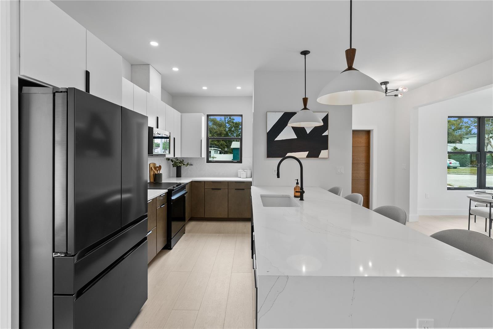 Image 6 of 41 For 5055 2nd Avenue S