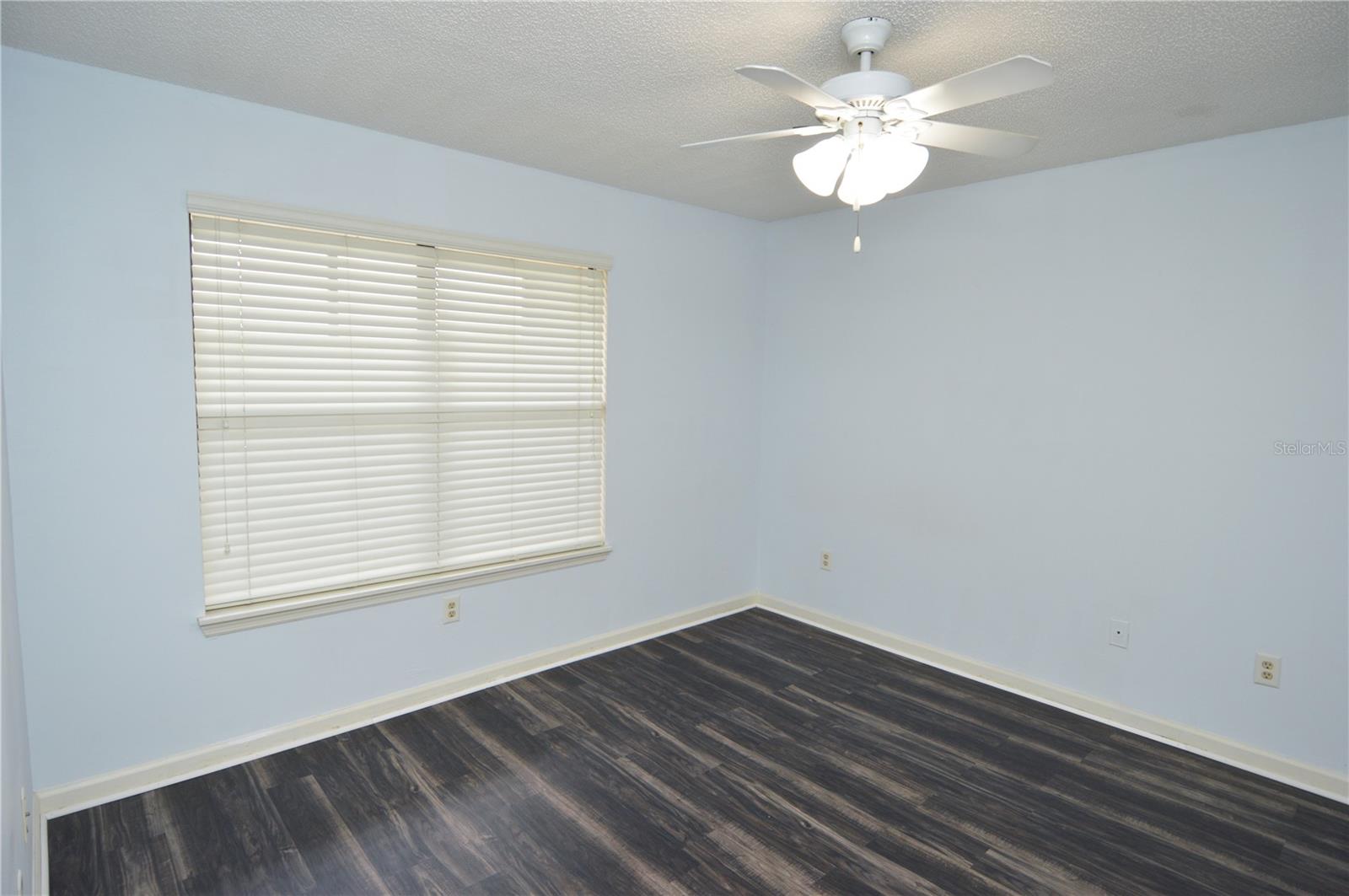 Image 22 of 70 For 11901 4th Street N 5305