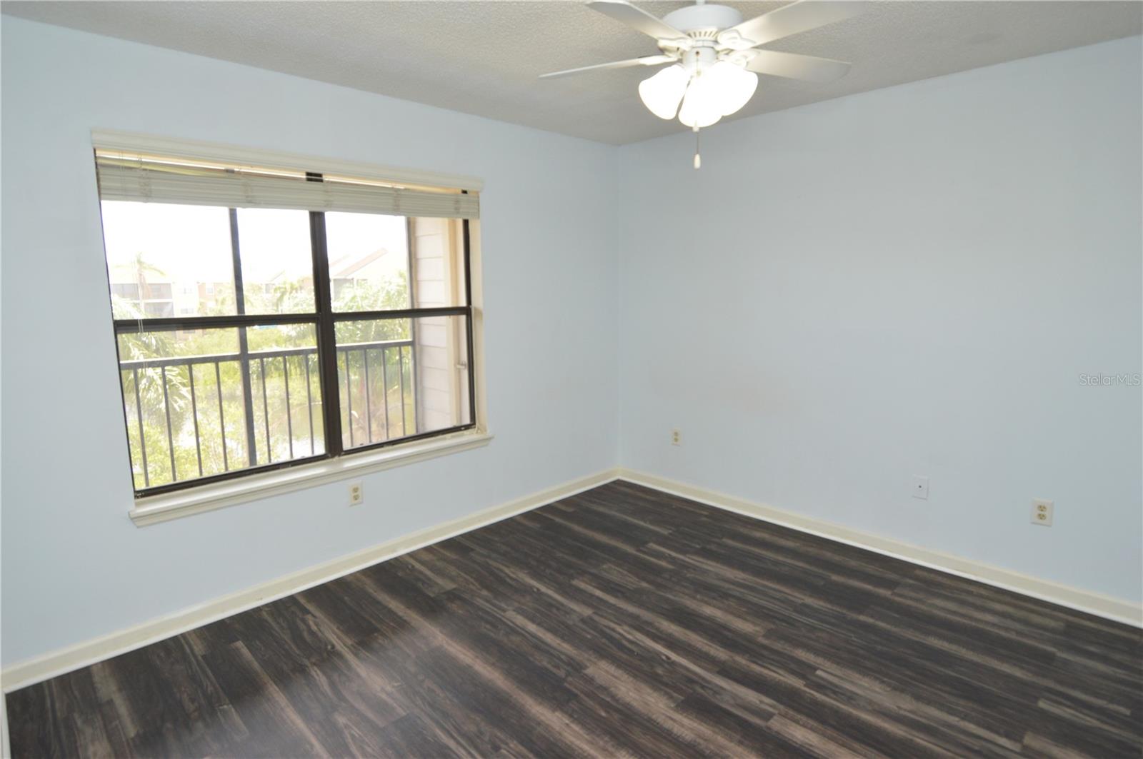 Image 23 of 70 For 11901 4th Street N 5305