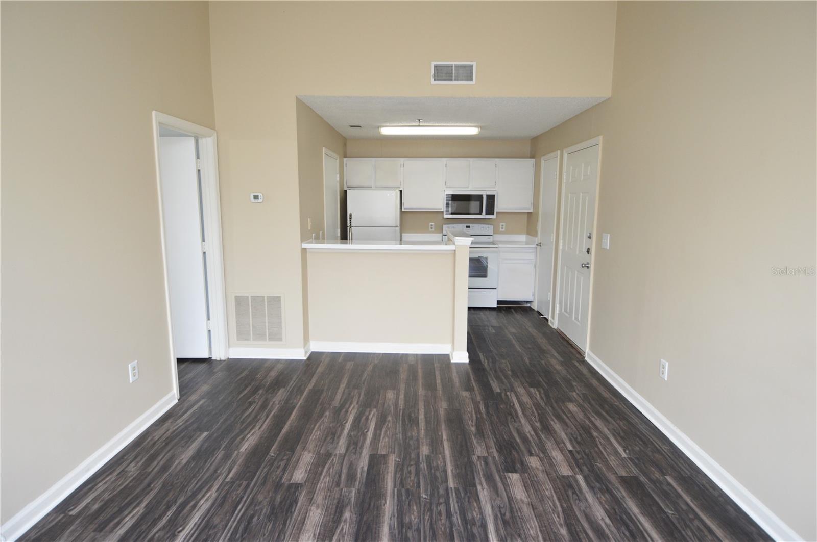 Image 4 of 70 For 11901 4th Street N 5305