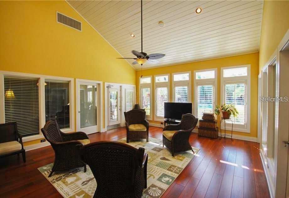 Image 54 of 70 For 11901 4th Street N 5305