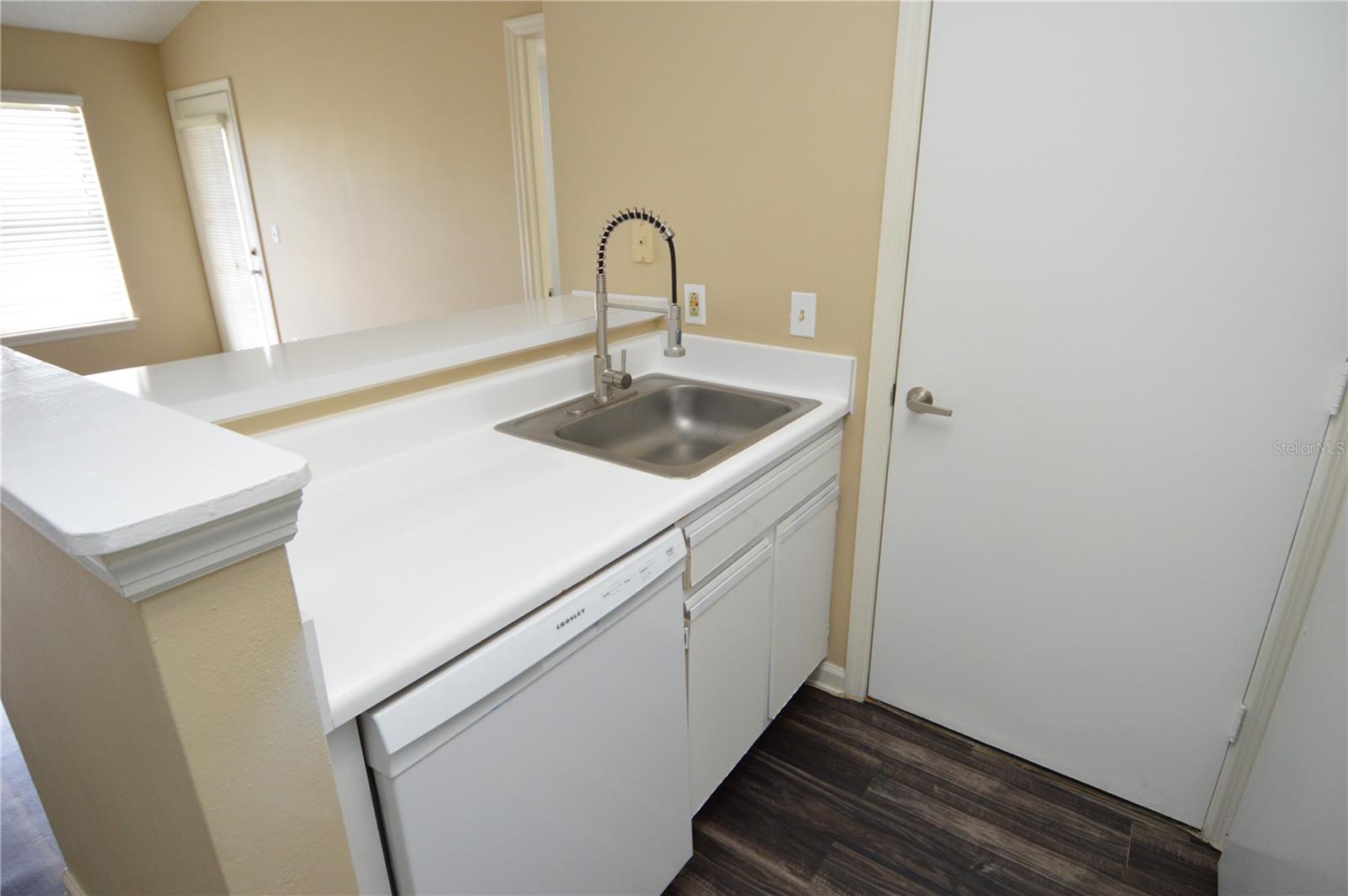 Image 7 of 70 For 11901 4th Street N 5305
