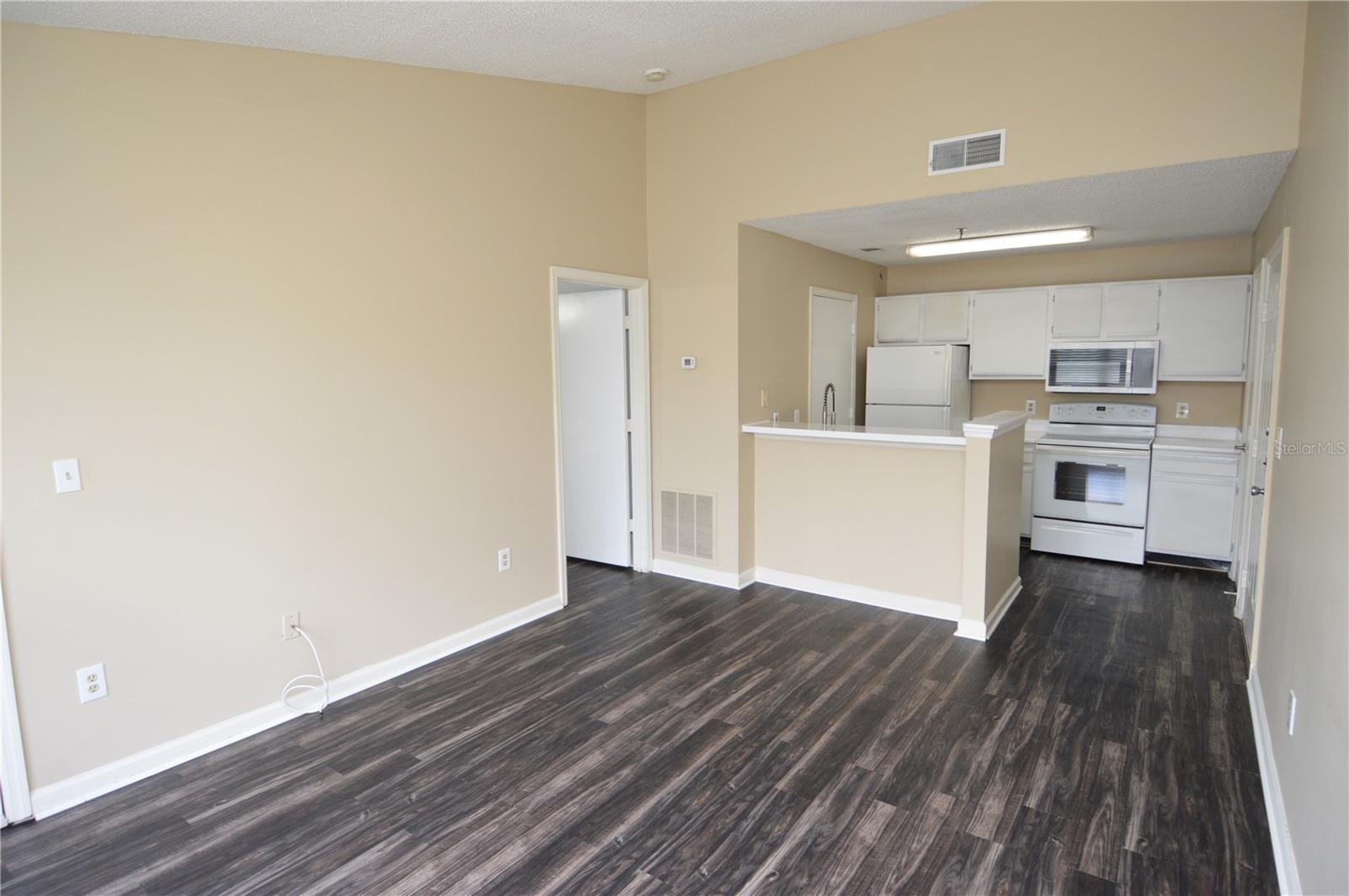 Image 9 of 70 For 11901 4th Street N 5305