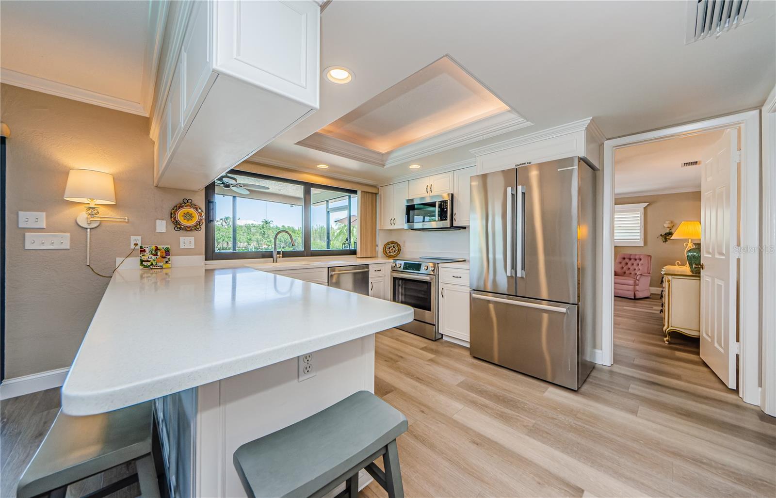 Listing photo id 9 for 671 Tallahassee Drive Ne