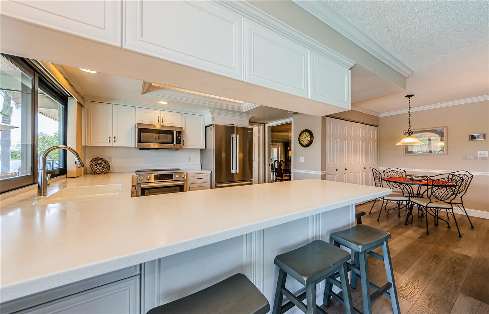 Listing photo id 13 for 671 Tallahassee Drive Ne