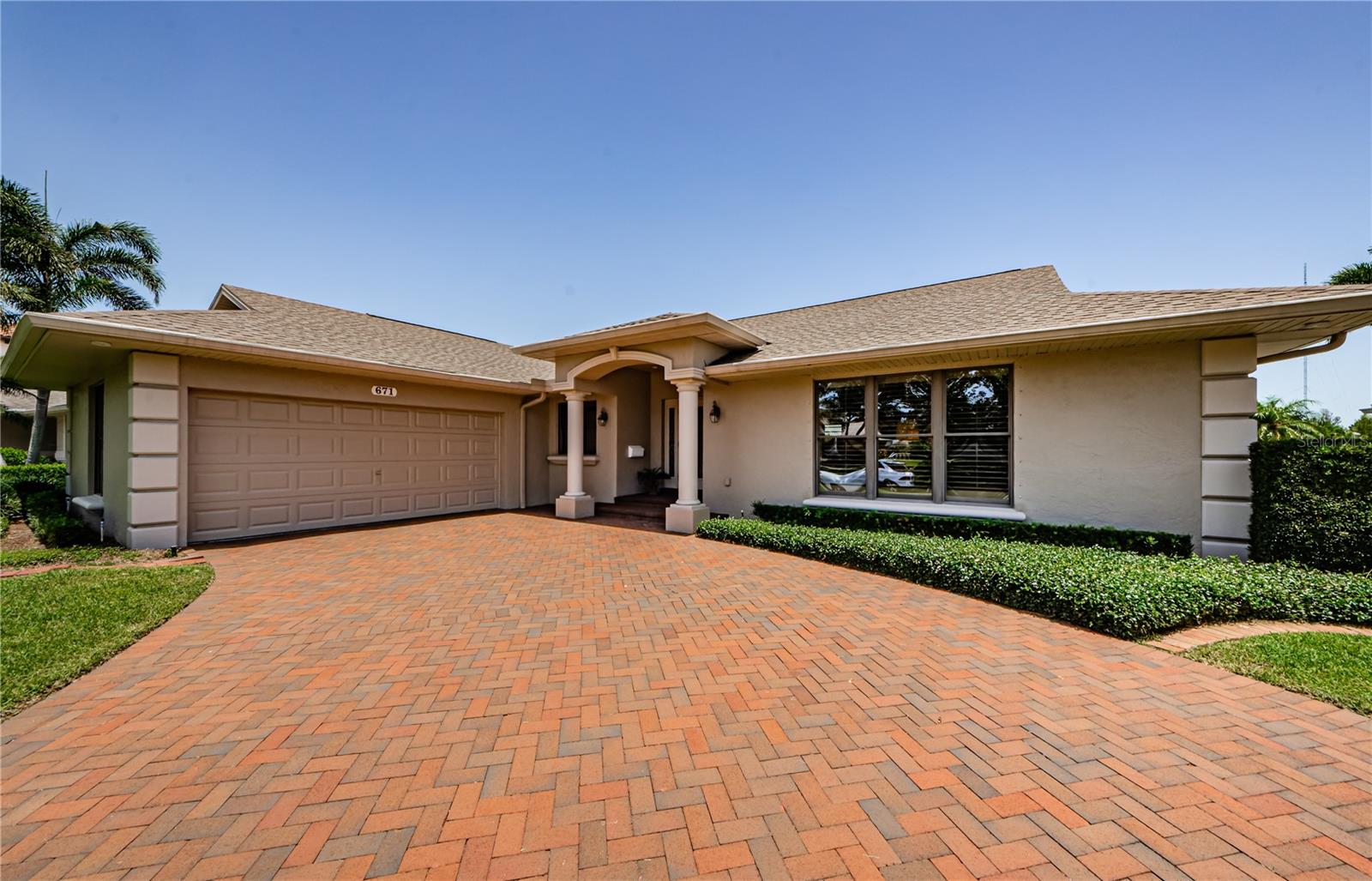 Listing photo id 0 for 671 Tallahassee Drive Ne