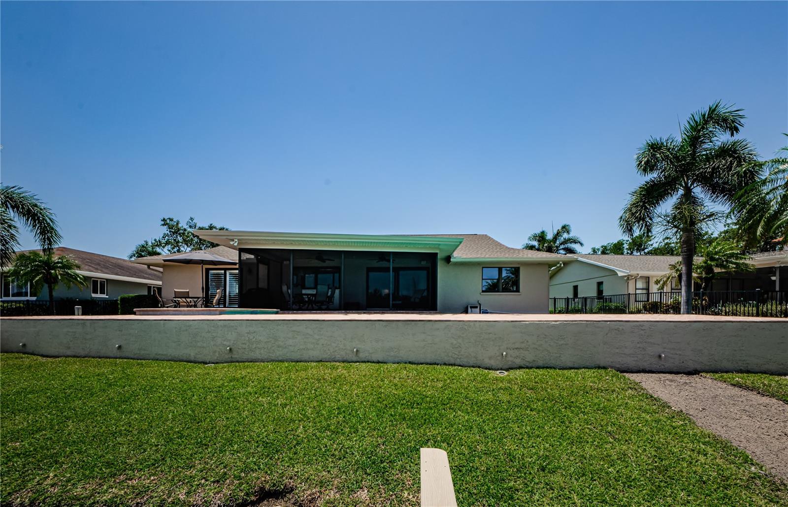Listing photo id 48 for 671 Tallahassee Drive Ne