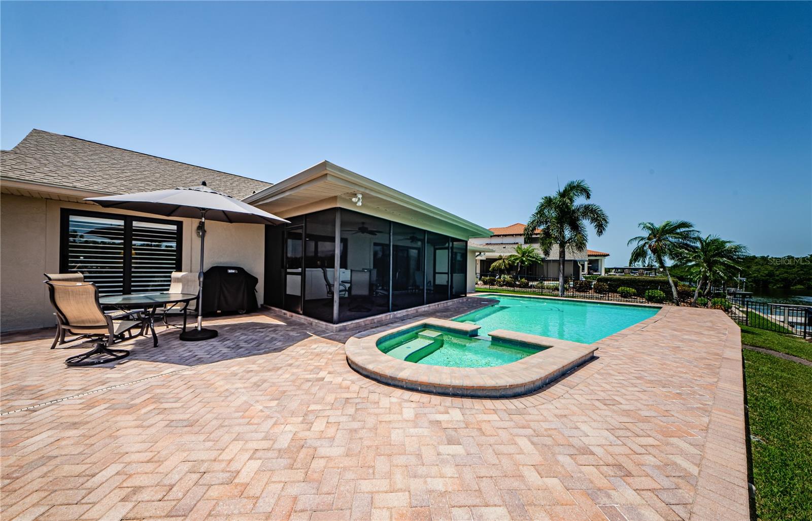 Listing photo id 57 for 671 Tallahassee Drive Ne