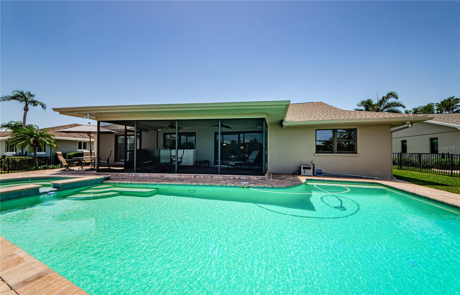 Listing photo id 58 for 671 Tallahassee Drive Ne