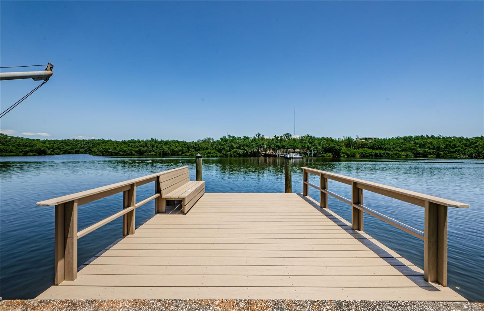 Listing photo id 60 for 671 Tallahassee Drive Ne