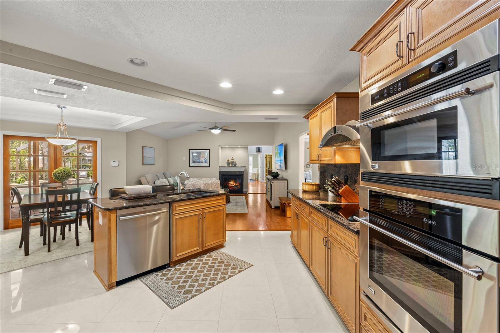 Image 12 of 41 For 3922 Cedar Cay Circle
