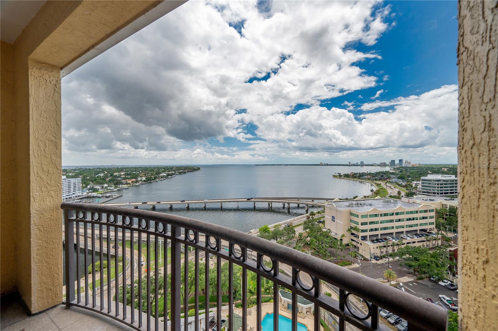 Image 16 of 41 For 345 Bayshore Boulevard 1803
