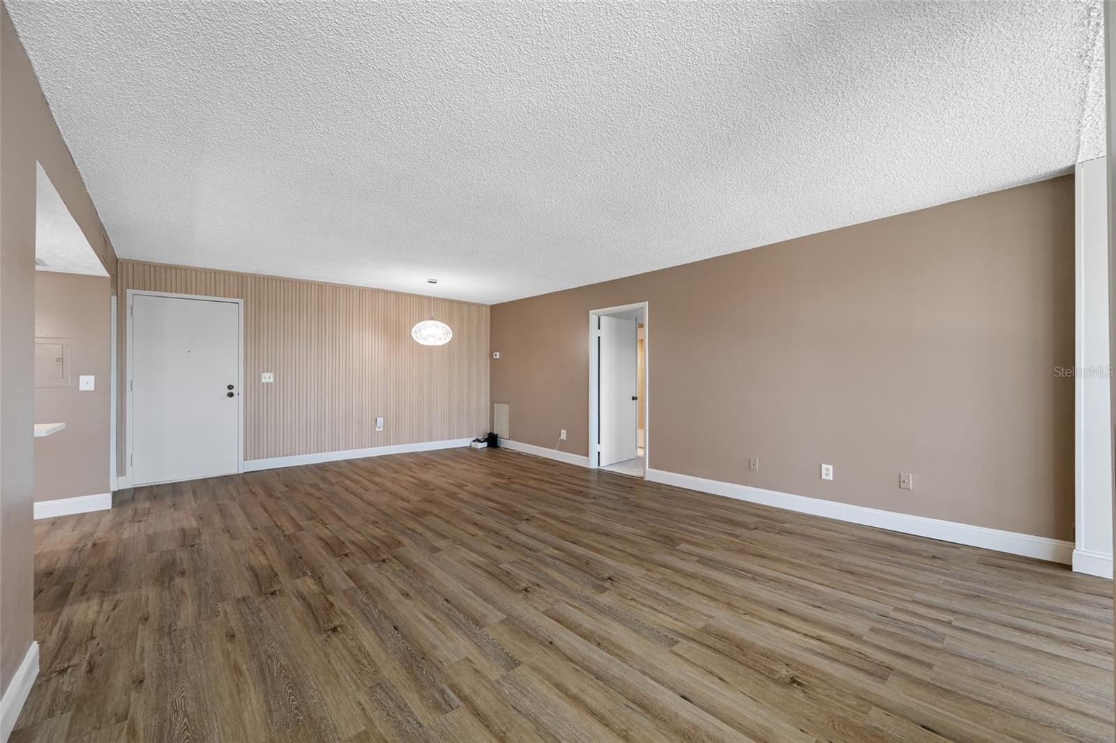 Image 11 of 54 For 10216 Regal Drive 208