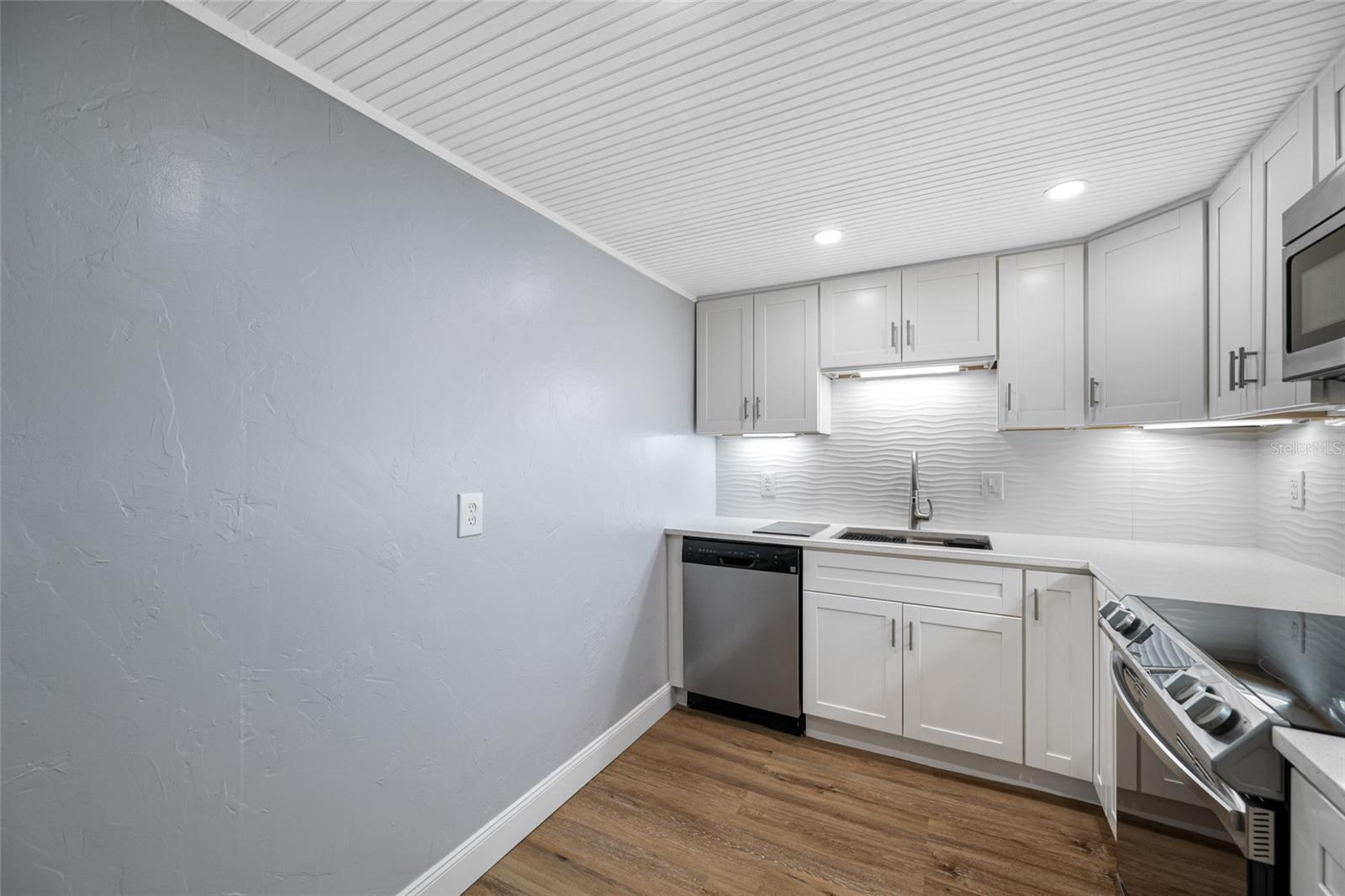 Image 20 of 54 For 10216 Regal Drive 208