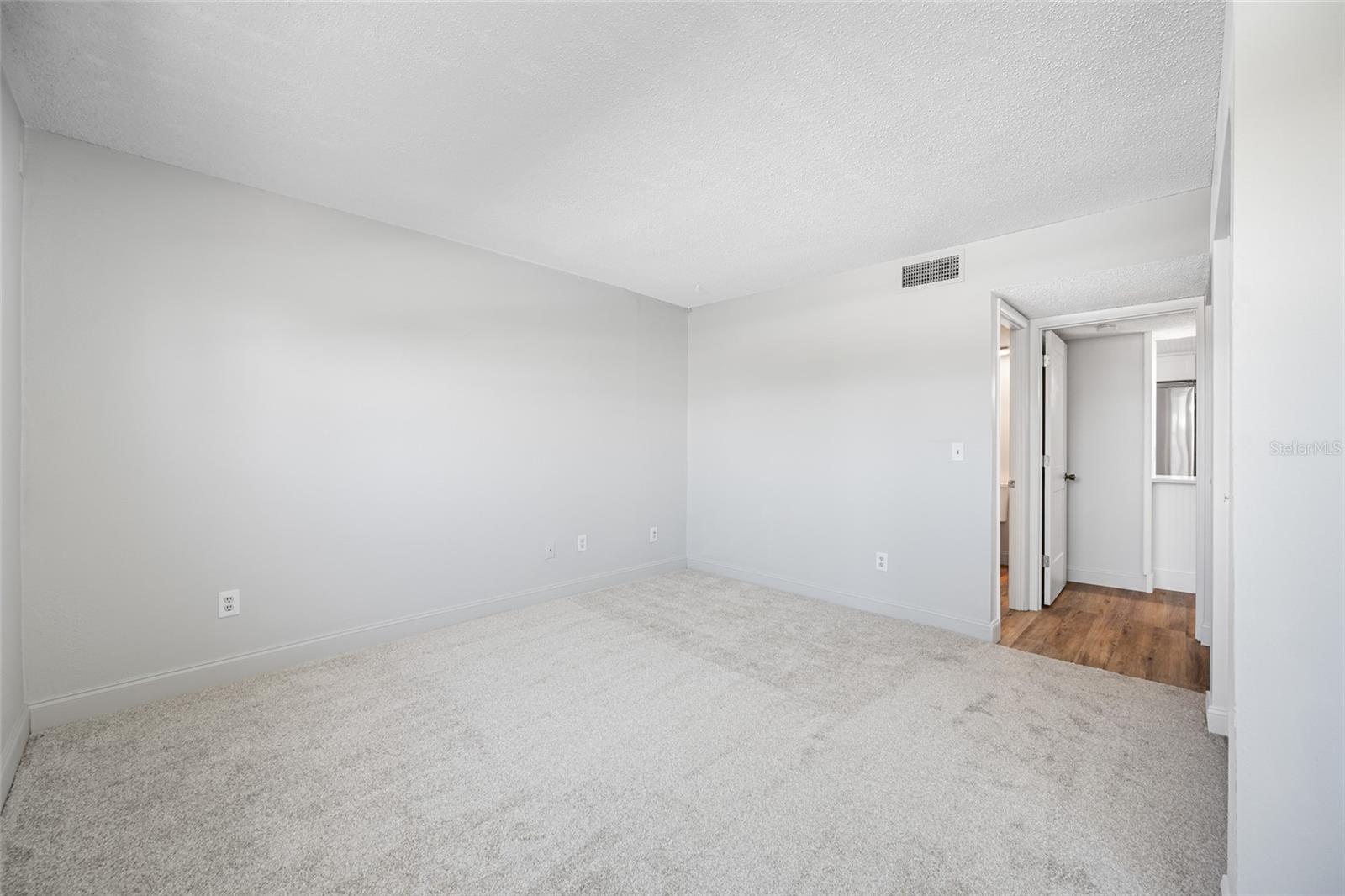 Image 31 of 54 For 10216 Regal Drive 208