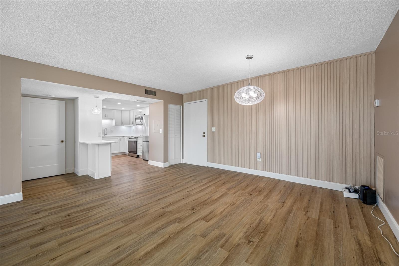 Image 7 of 54 For 10216 Regal Drive 208