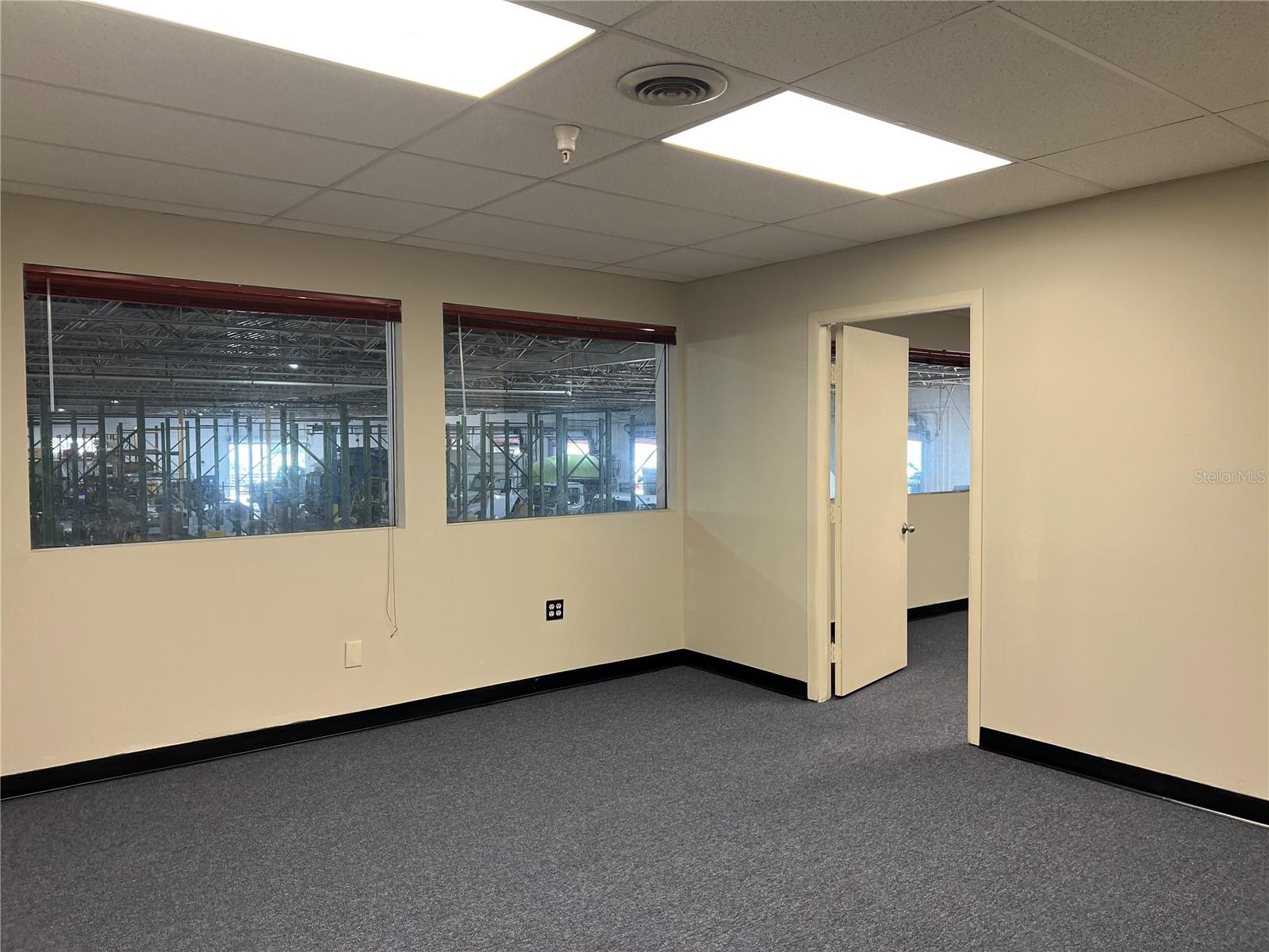 Image 6 of 7 For 4950 Frontage Road S