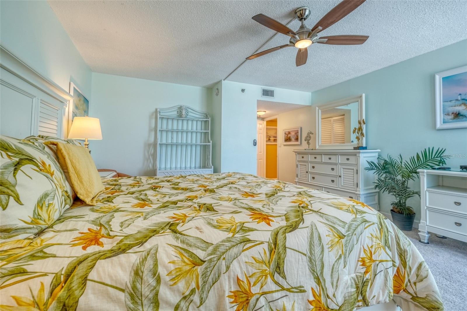 Image 18 of 45 For 14146 Gulf Boulevard 4b