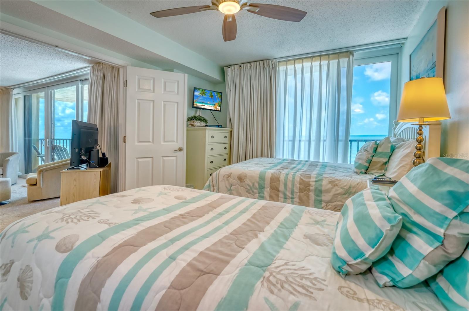 Image 22 of 45 For 14146 Gulf Boulevard 4b